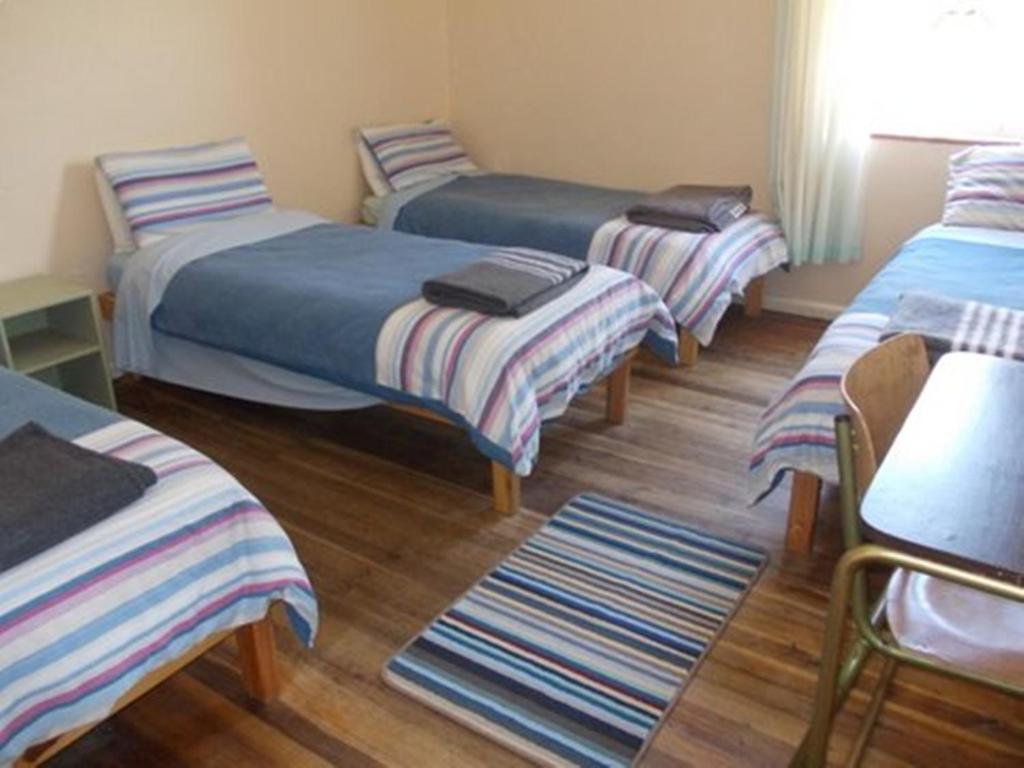 Franschhoek Travellers Lodge ภายนอก รูปภาพ